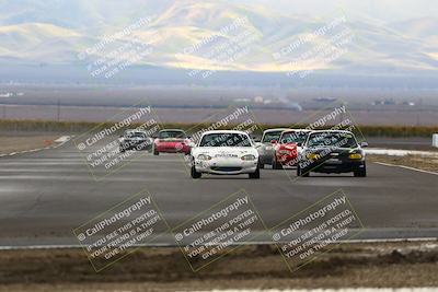 media/Nov-16-2025-CalClub SCCA (Sun) [[2975c16dfc]]/Group 4/Turn 1/